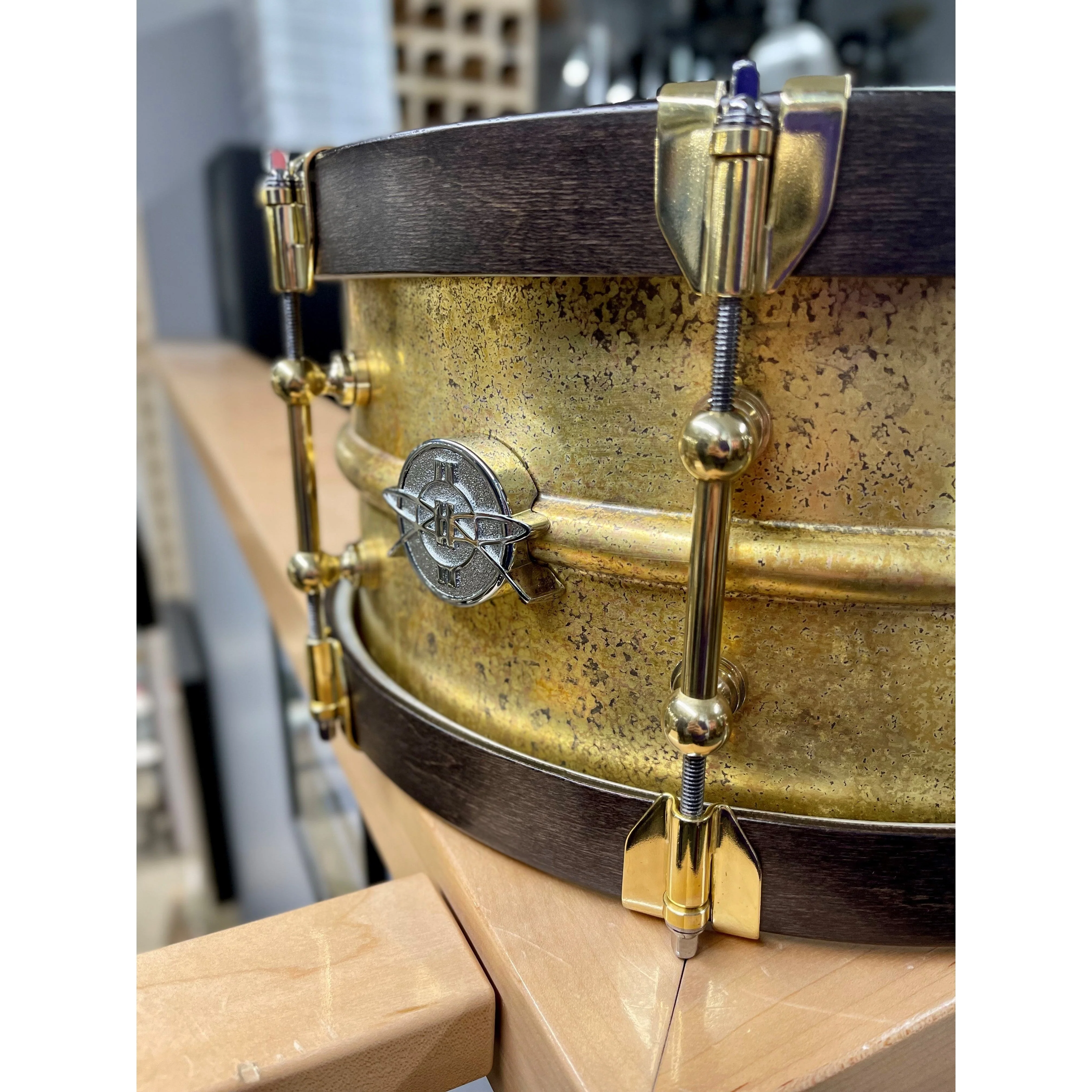 Dunnett - Classic Model 2N Triple Brass Snare 6.5x14 with Steelwood Hoops - Image 4