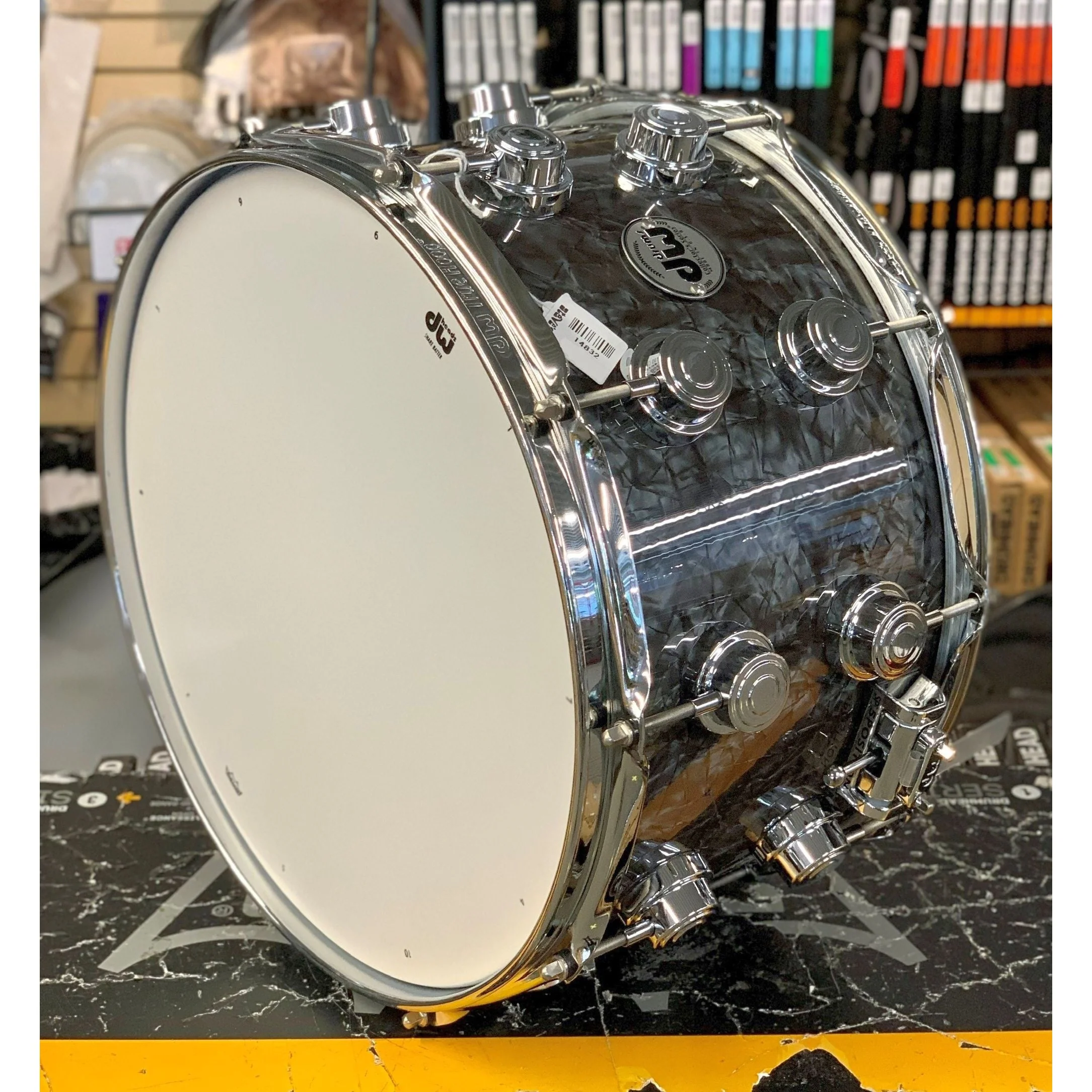 DW Drums - Collector's Series Snare 8x14 Black Diamond - Image 4