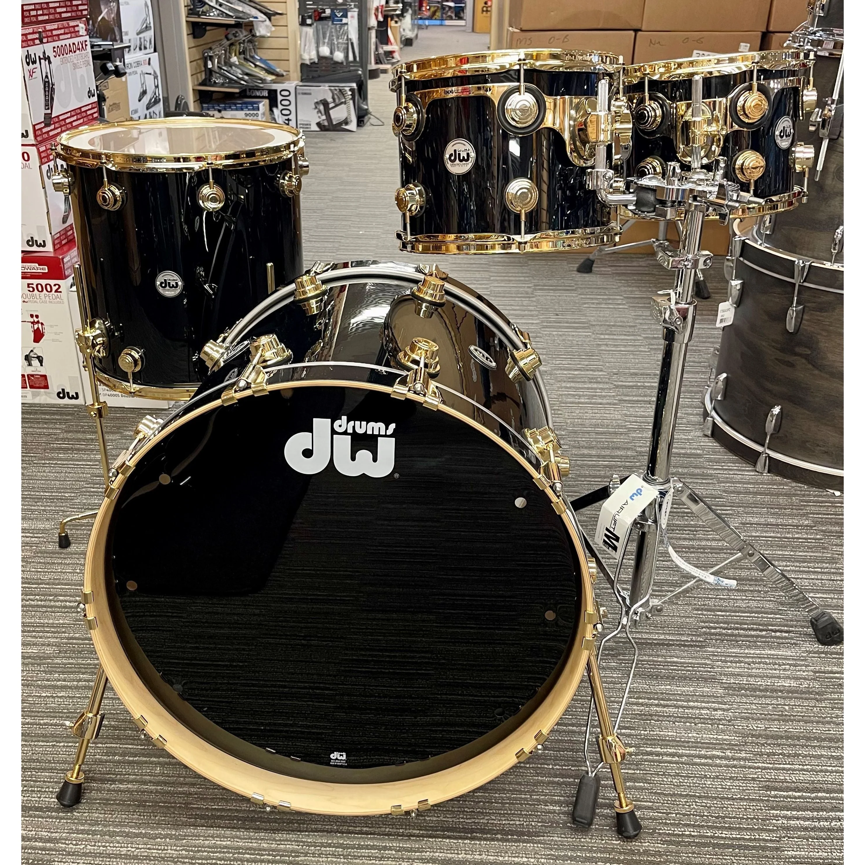 DW drums - Collectors Series 4-Piece Shell Kit Black Gold Hardware