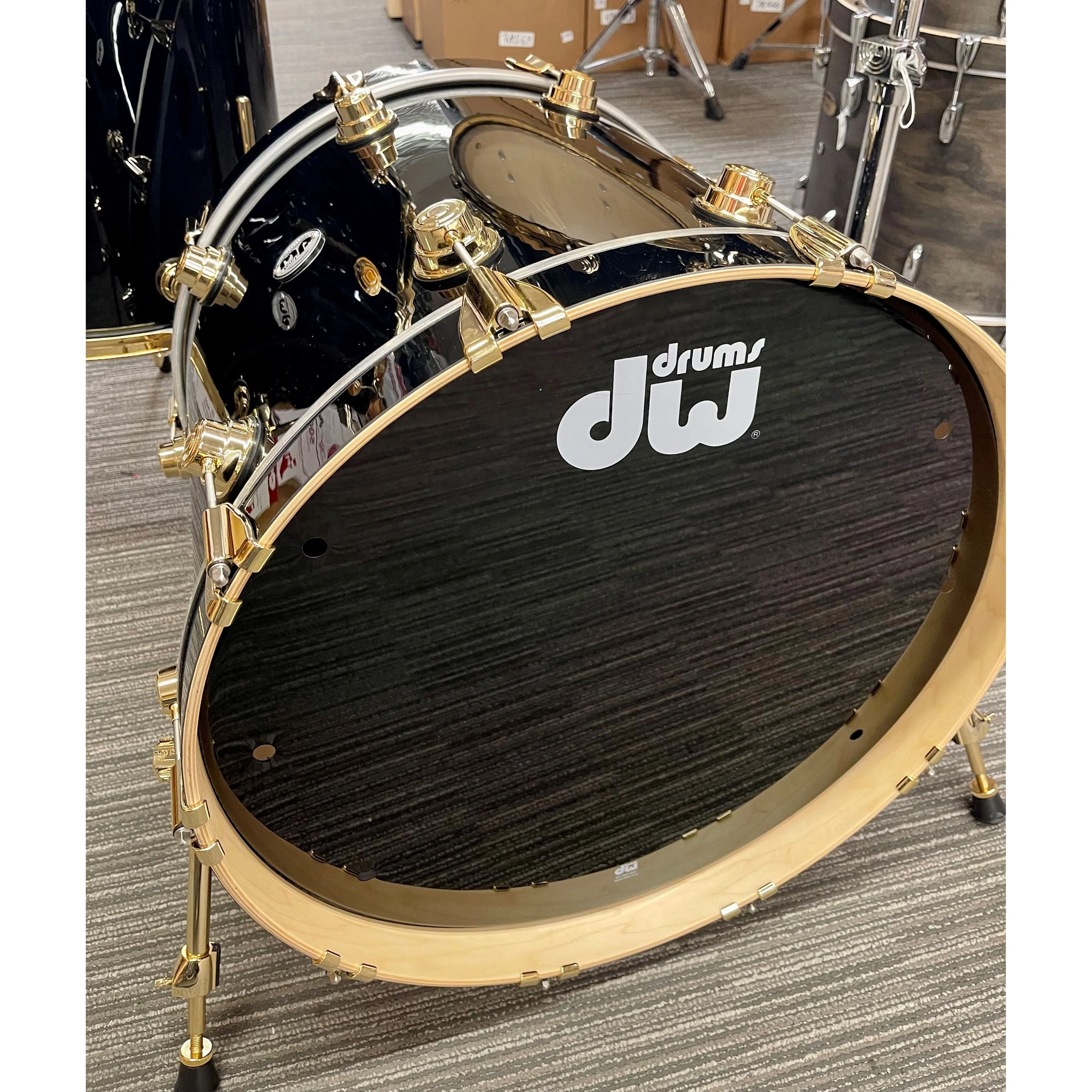 DW drums - Collectors Series 4-Piece Shell Kit Black Gold Hardware - Image 4